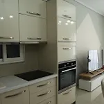 Wake Up To The Sea ,1br On The Promenade 아파트 *