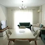 Wake Up To The Sea ,1br On The Promenade 아파트 Sarandë