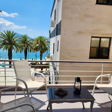 Seafront Promenade * סרנדה