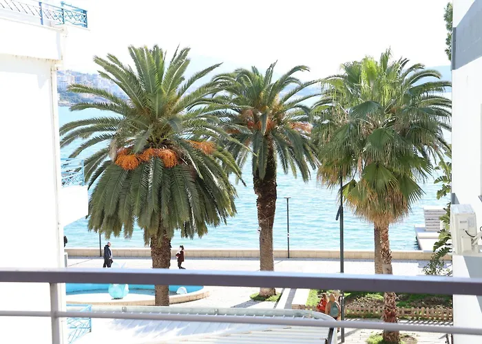 Wake Up To The Sea ,1br On The Promenade