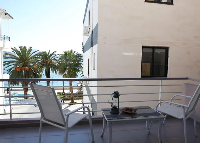 Wake Up To The Sea ,1br On The Promenade * Saranda